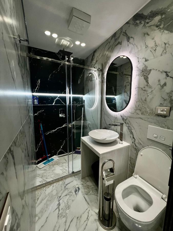 Deluxe Apartment Bllok Tirana Zewnętrze zdjęcie