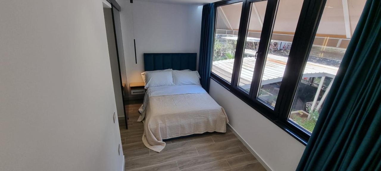 Deluxe Apartment Bllok Tirana Zewnętrze zdjęcie