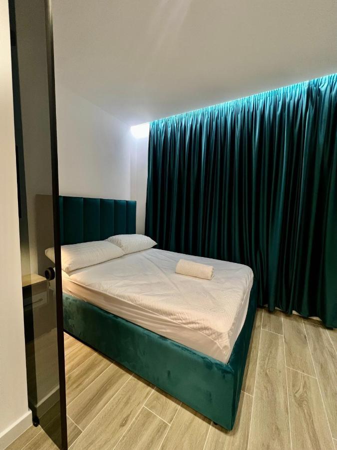 Deluxe Apartment Bllok Tirana Zewnętrze zdjęcie