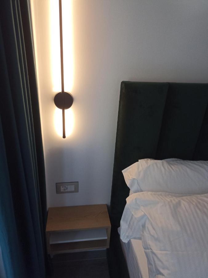 Deluxe Apartment Bllok Tirana Zewnętrze zdjęcie