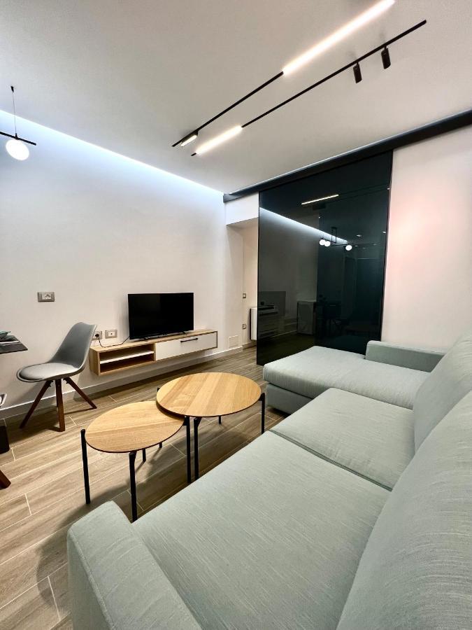 Deluxe Apartment Bllok Tirana Zewnętrze zdjęcie