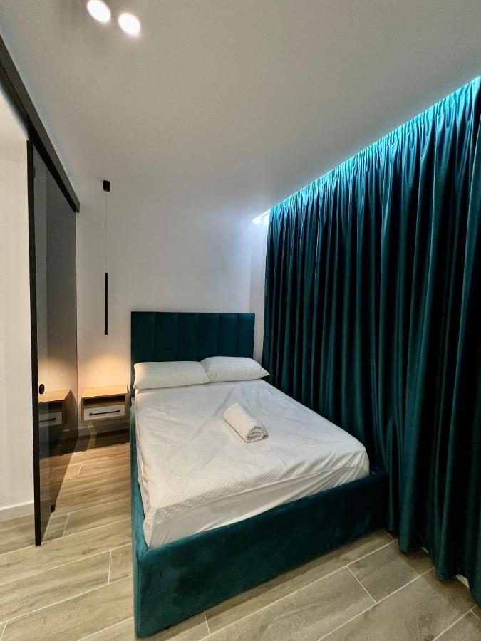 Deluxe Apartment Bllok Tirana Zewnętrze zdjęcie